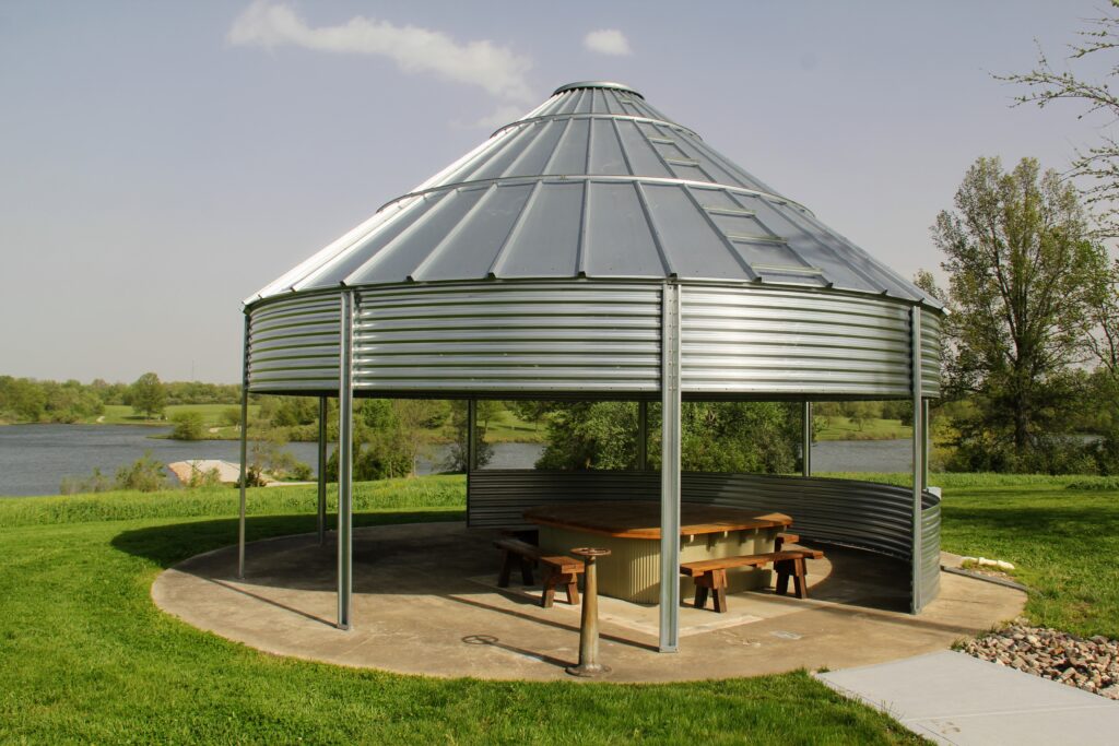 Lakeview Event Center in Lawson Missouri Grain Zebo Gazebo for weddings and events